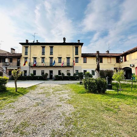 Hotel Duca Di Tromello Buitenkant foto