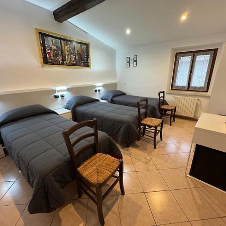 Hotel Duca Di Tromello Buitenkant foto